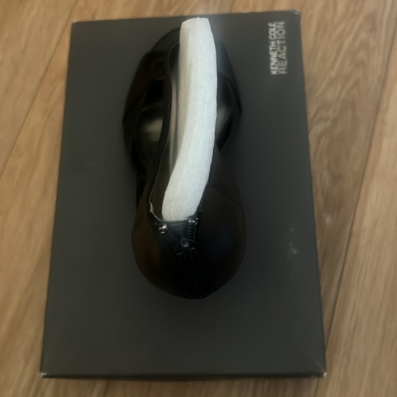 Kenneth Cole Reaction - Picture 3 of 9